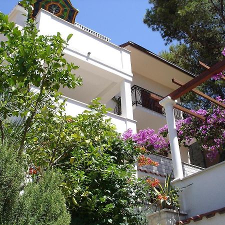 Apartments By The Sea Trogir - 11895 Esterno foto