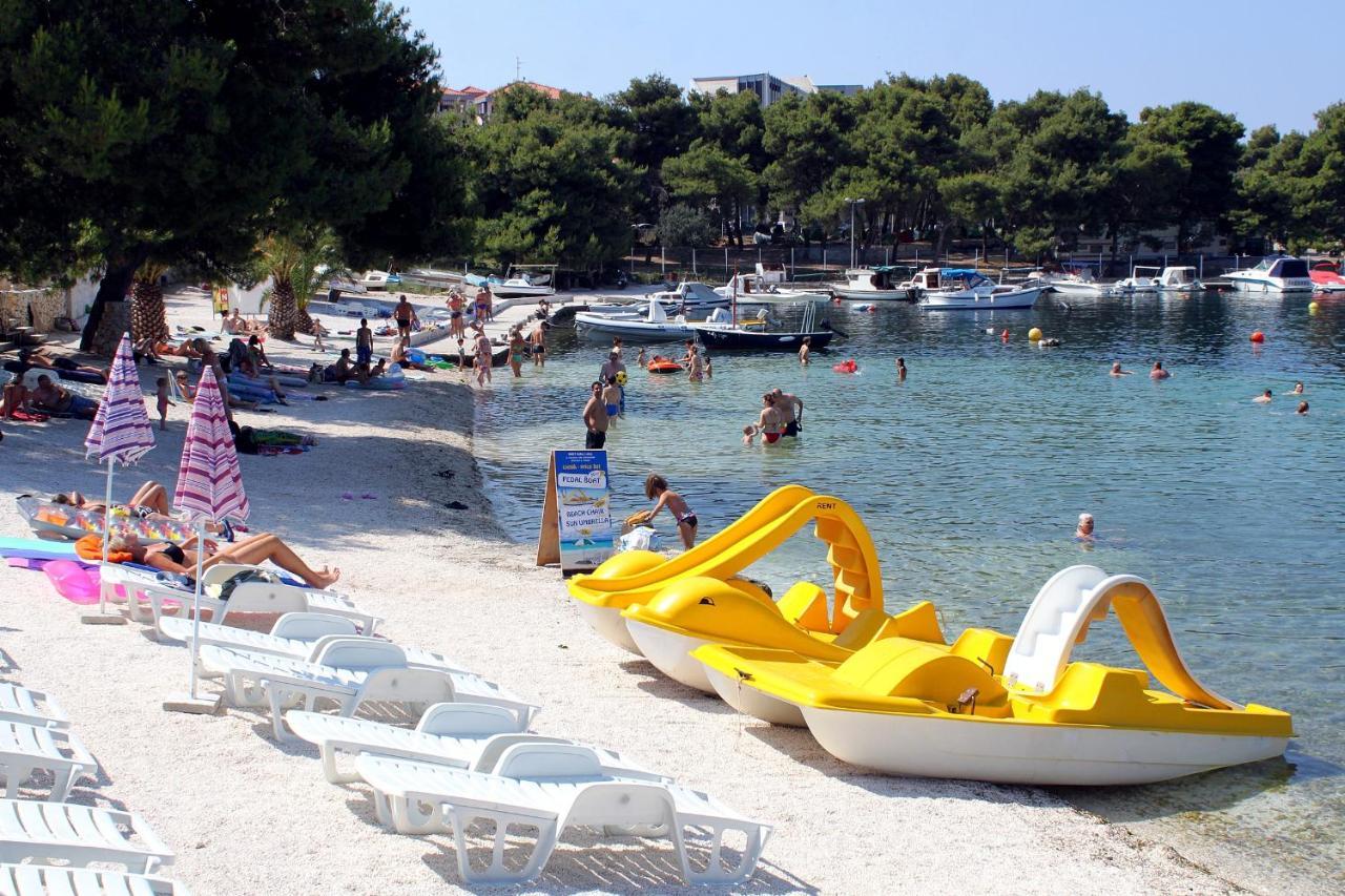 Apartments By The Sea Trogir - 11895 Esterno foto