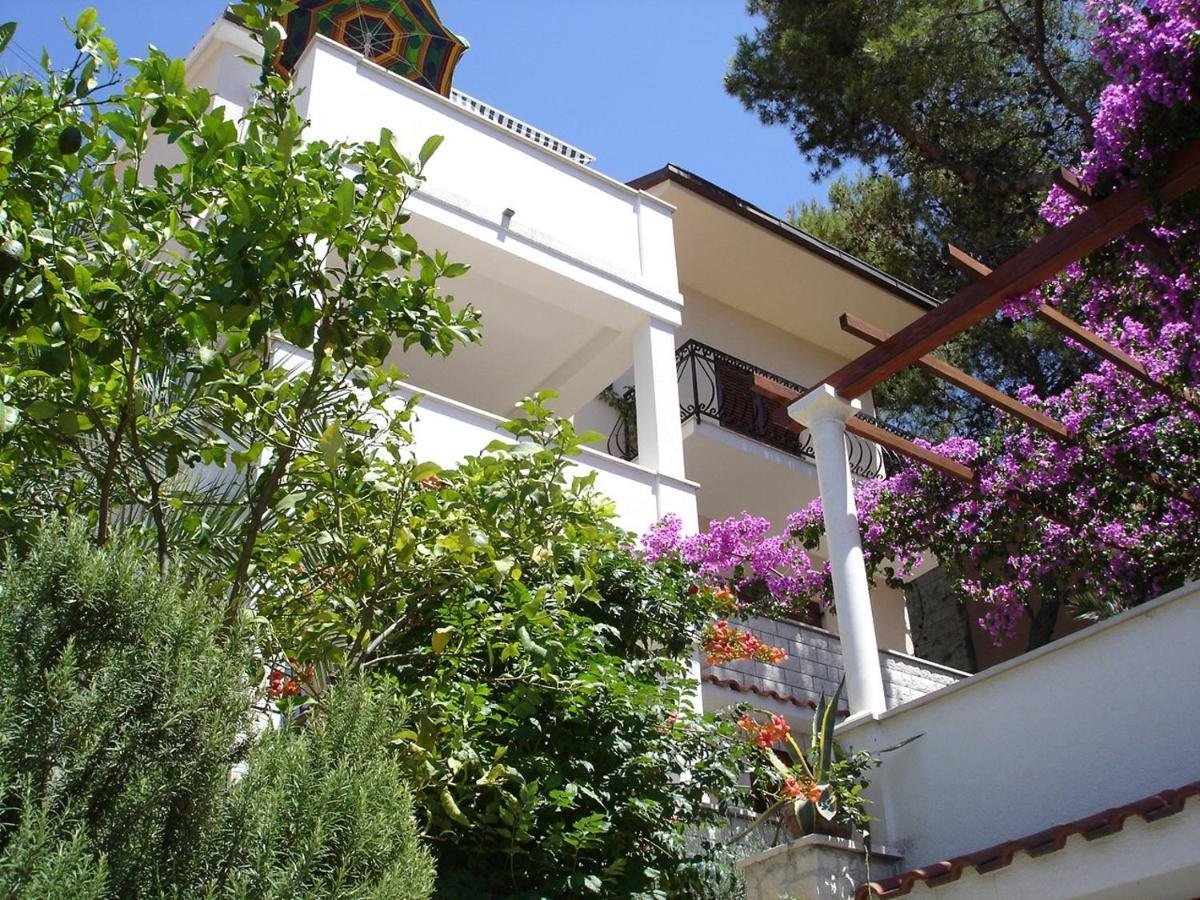 Apartments By The Sea Trogir - 11895 Esterno foto