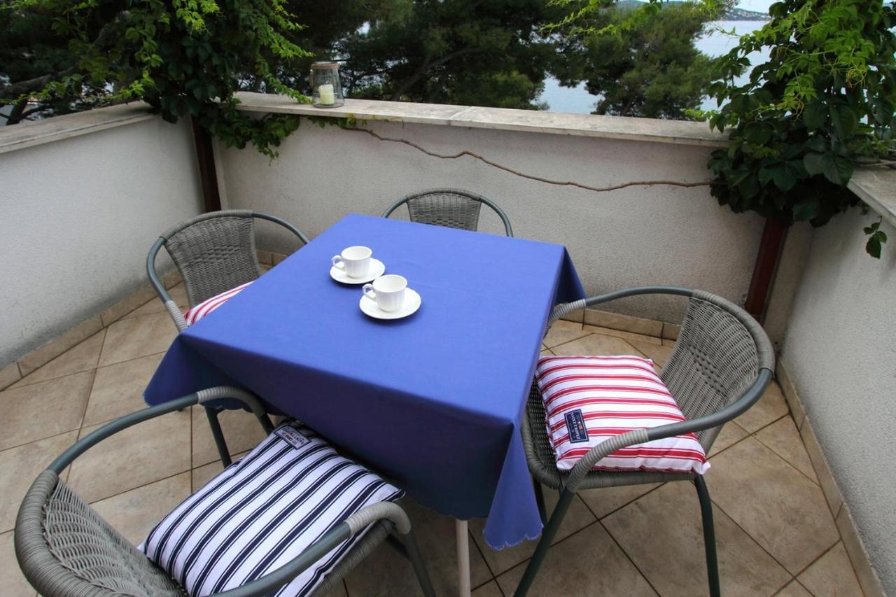Apartments By The Sea Trogir - 11895 Esterno foto