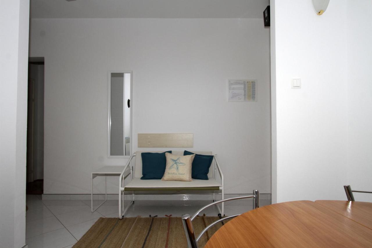 Apartments By The Sea Trogir - 11895 Esterno foto